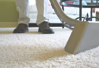 Dry vs. Extraction Sofa Cleaning