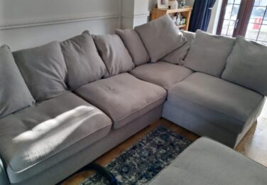 Why You Should Hire Professional Sofa Cleaning Services
